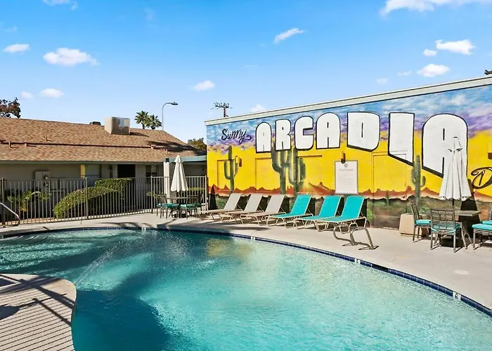 Desert Skyline Apt W/pool & Apartment *